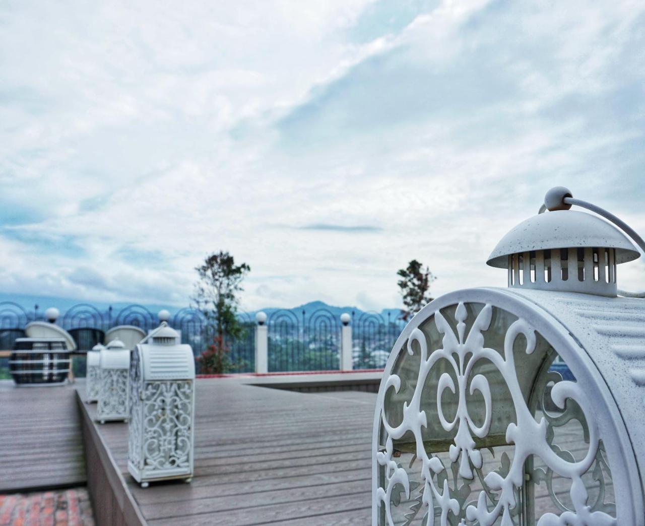Cinnamon Hotel Boutique Syariah Tutugan Exterior foto