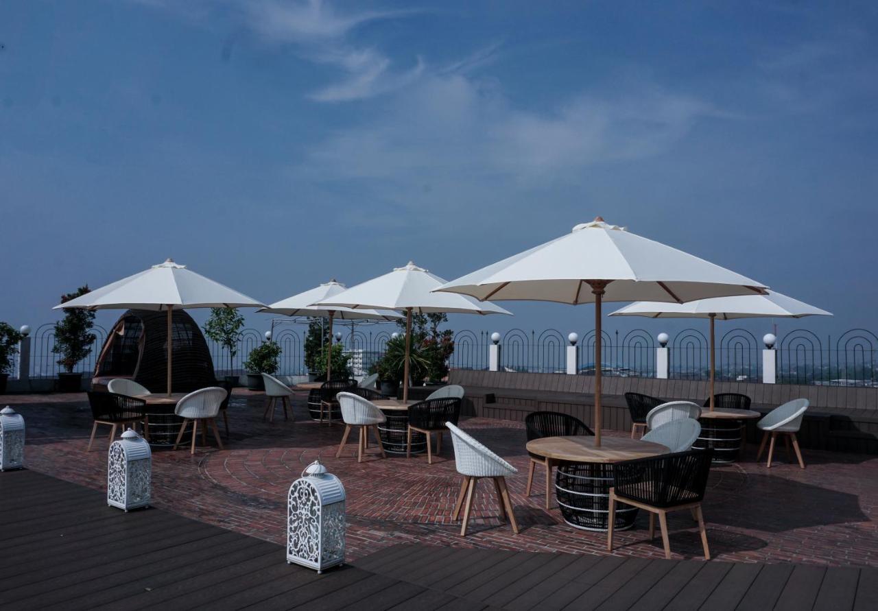 Cinnamon Hotel Boutique Syariah Tutugan Exterior foto